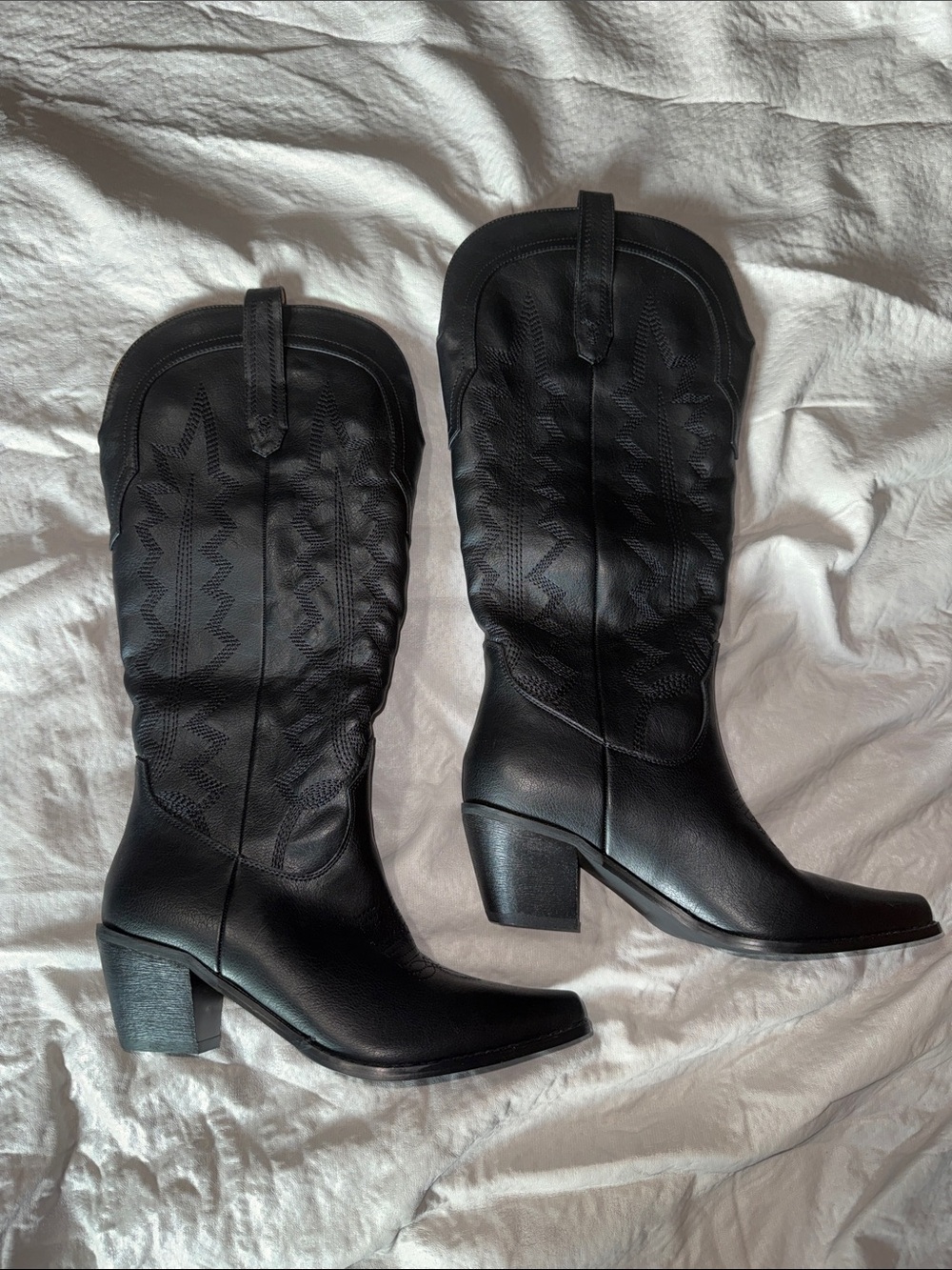 Women's Black Western Mid-Calf Heeled Boots